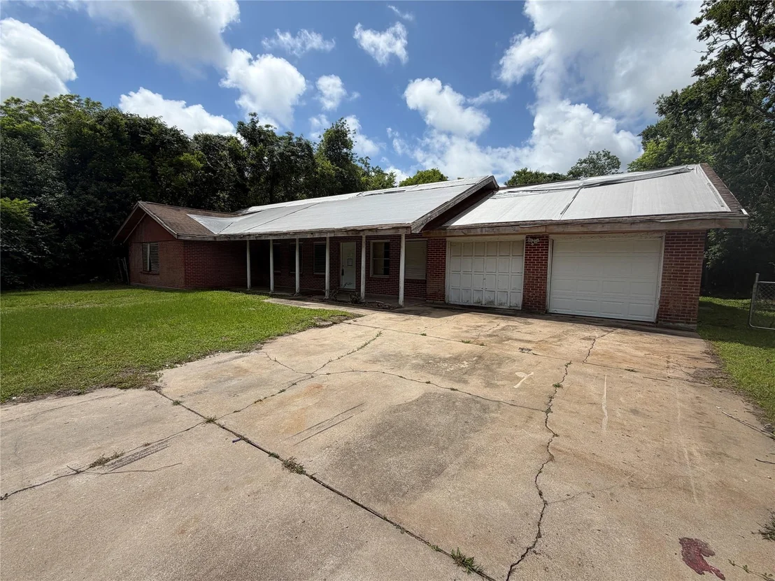 Photo of 1301 N Vauthier Lane