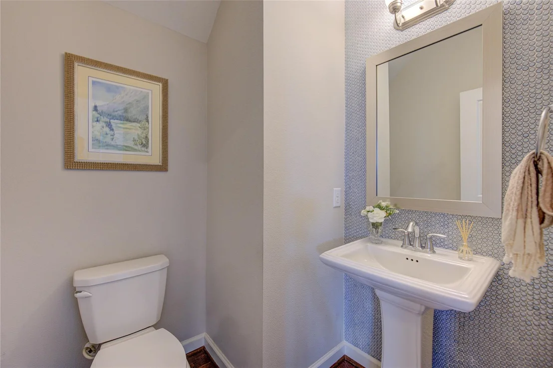 Photo of 8812 Narrow Leaf Street