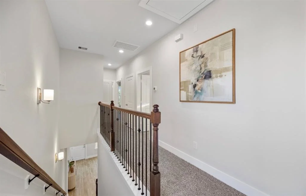 Photo of 6218 Carver Road