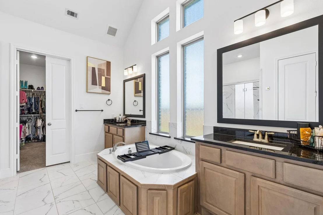 Photo of 6903 Shoreline View Drive