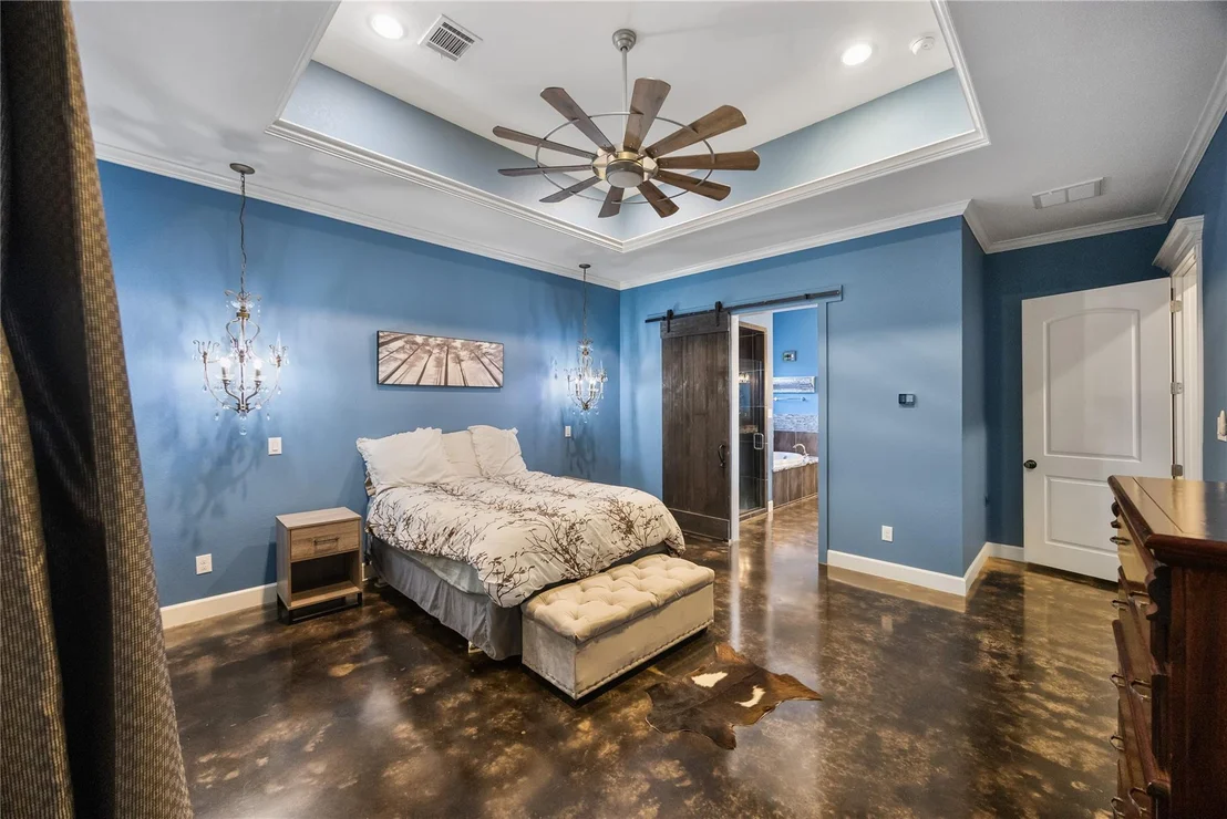 Photo of 12122 Hawthorne Drive