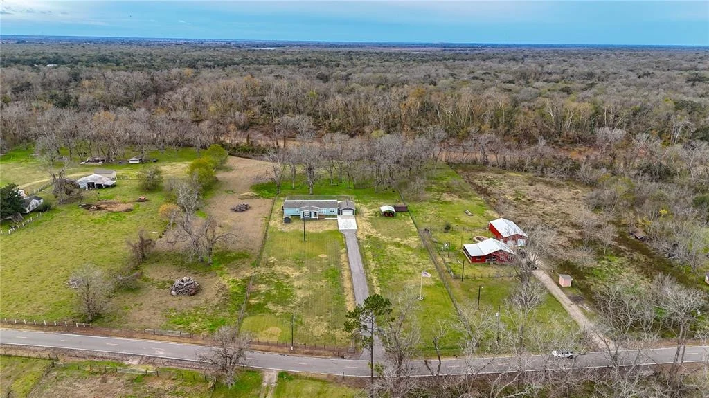 Photo of 6228 County Road 42