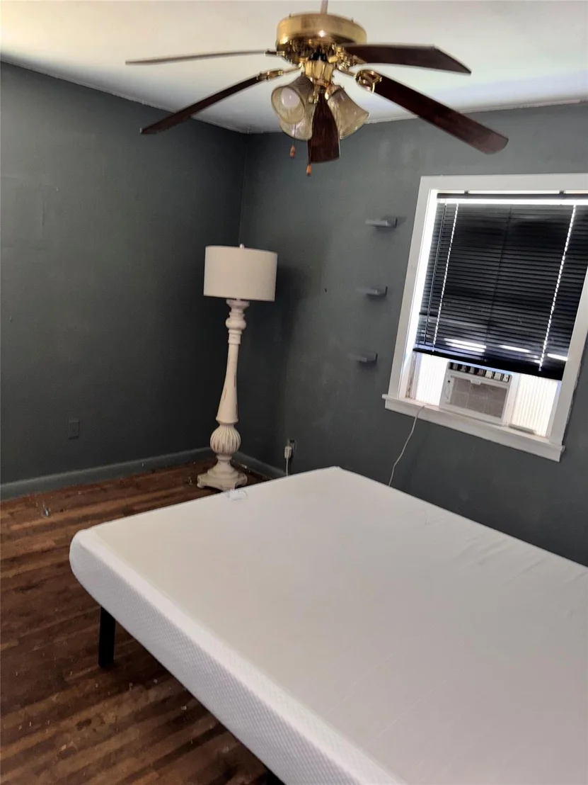 Photo of 715 Nell Street