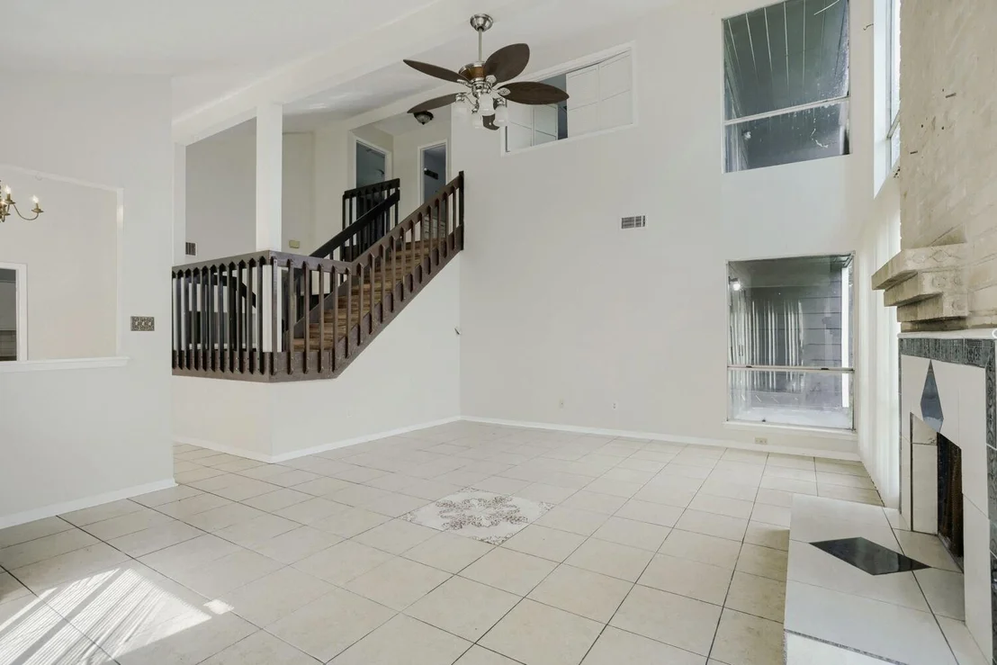 Photo of 12410 Sungate Lane