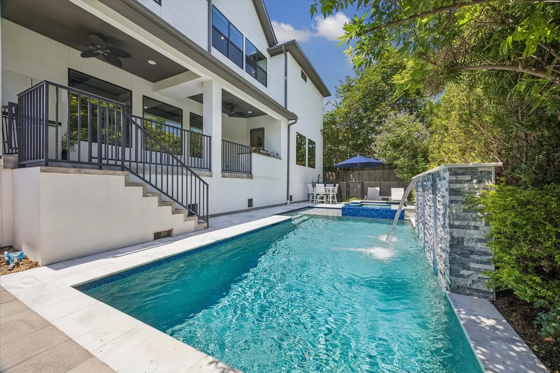 Photo of 4532 Mimosa Drive