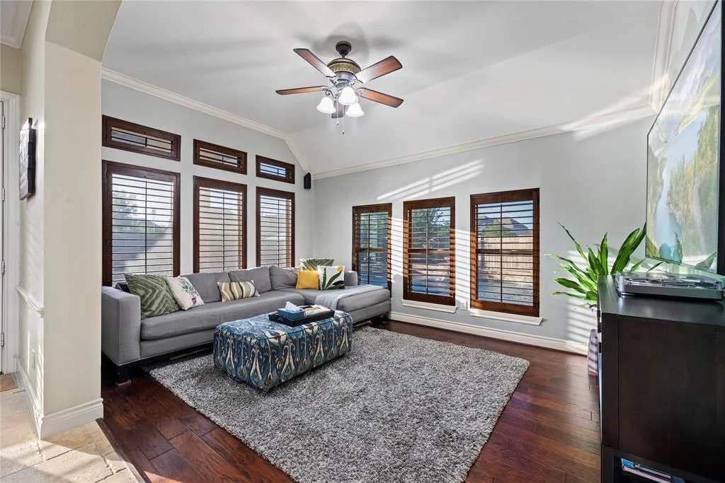 Photo of 26919 Wolfs Hill Lane