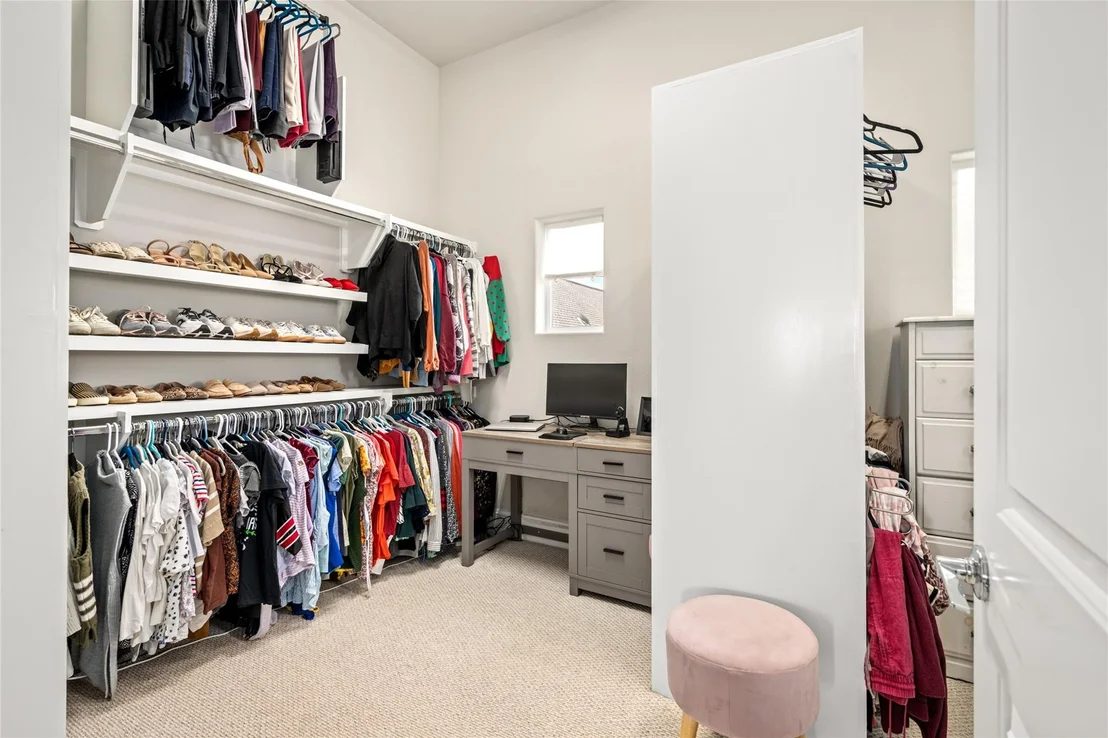 Photo of 8668 Emnora Lane
