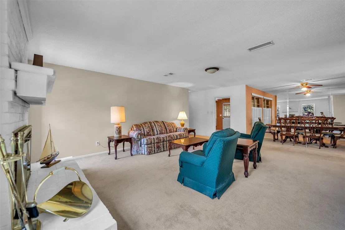 Photo of 16000 Malibu W