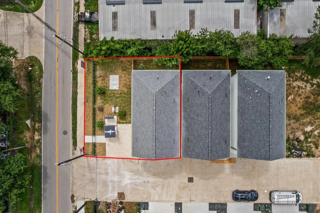 Photo of 5355 Waleska