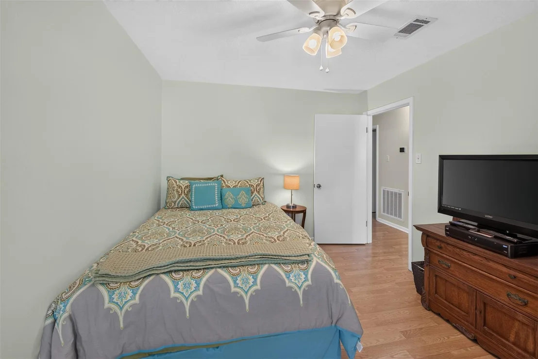 Photo of 1320 W Palm Drive