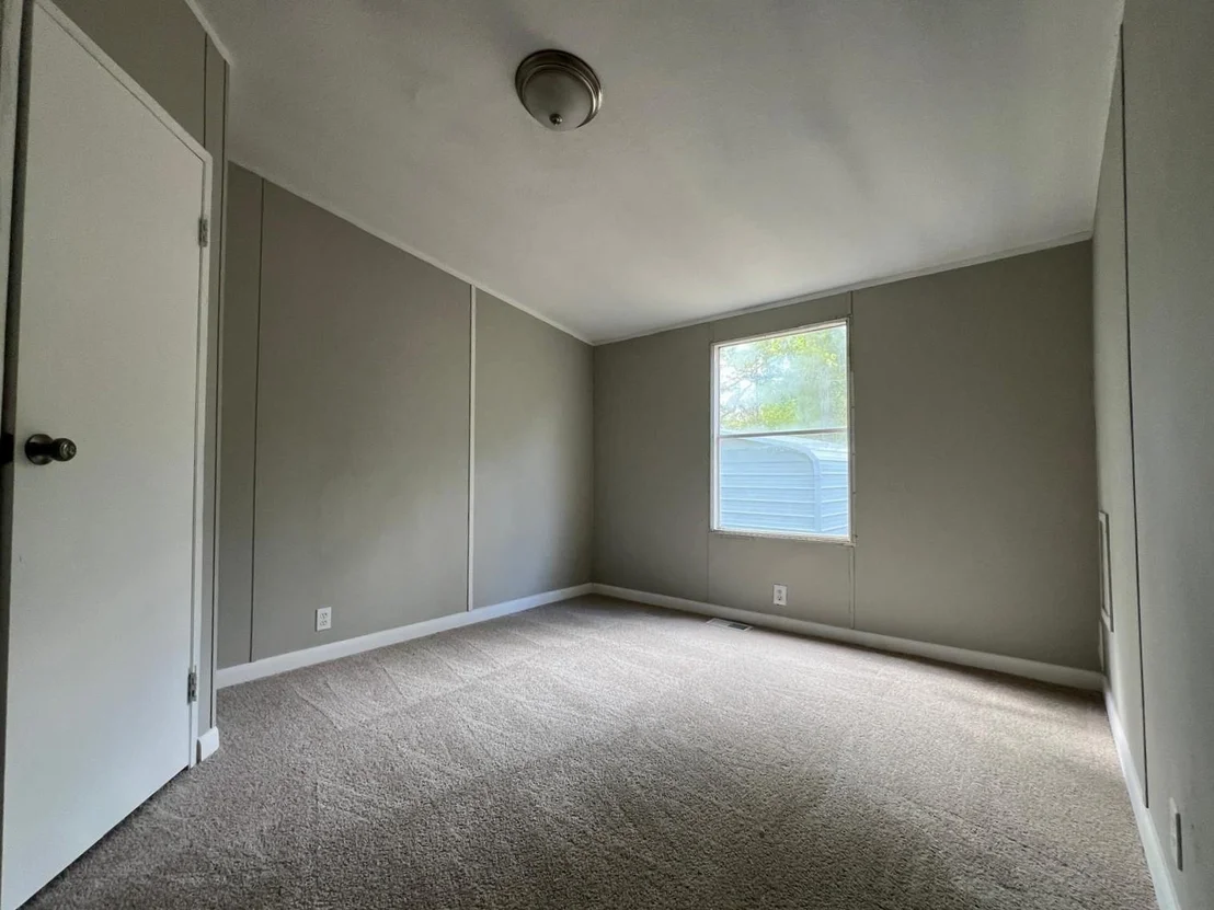 Photo of 27241 Long Street
