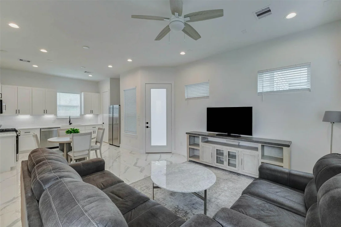 Photo of 5705 Elysium Street