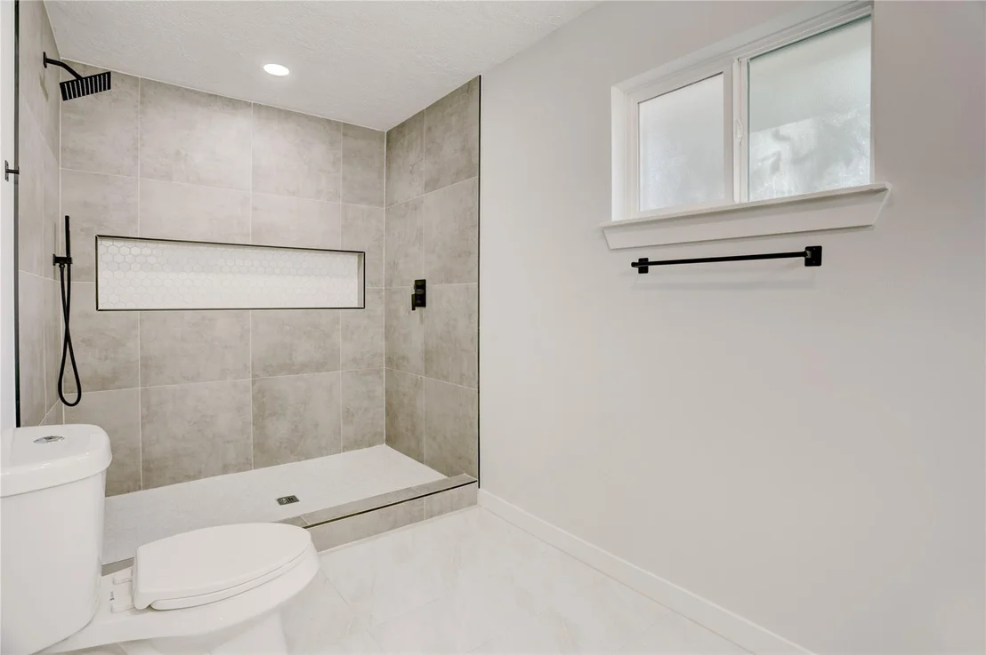 Photo of 6015 Spellman Road