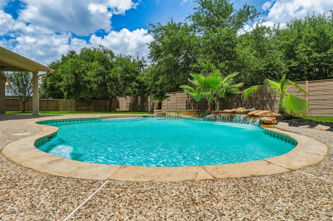 Photo of 8015 Ravens Point Drive