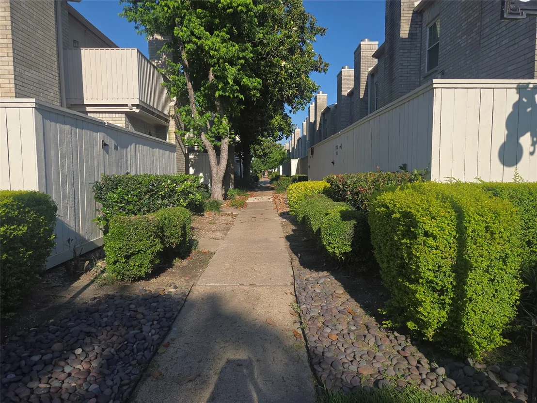 Photo of Unit 501 at 3780 Tanglewilde Street