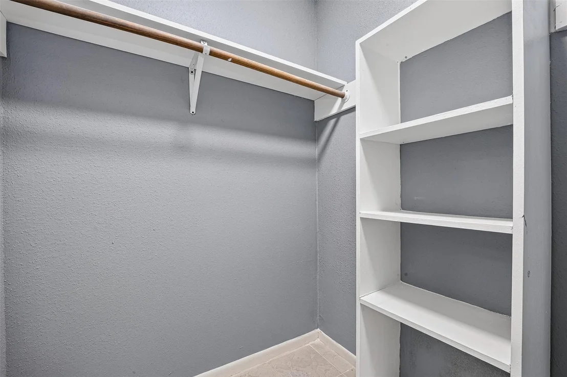 Photo of Unit 18 at 7575 Katy Freeway