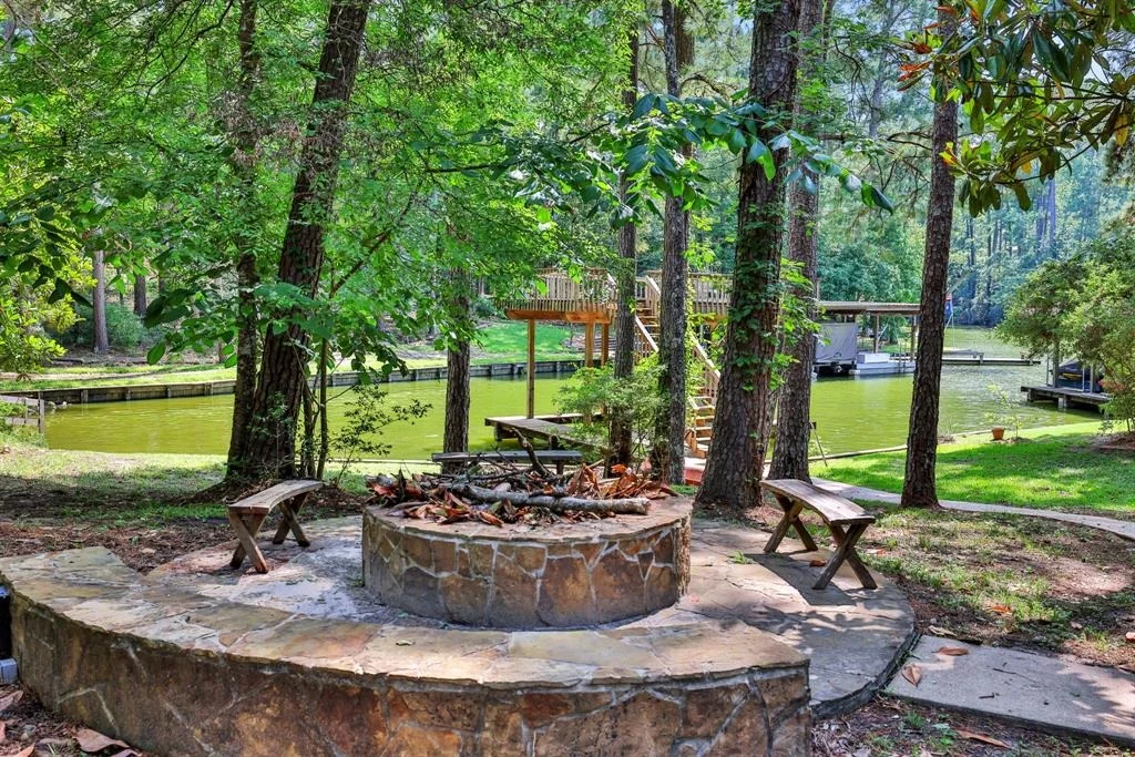 Photo of 1251 Lakeview Estates Drive