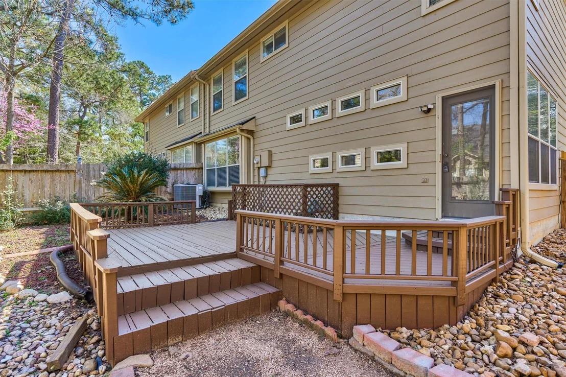 Photo of 31 Valley Oaks Circle