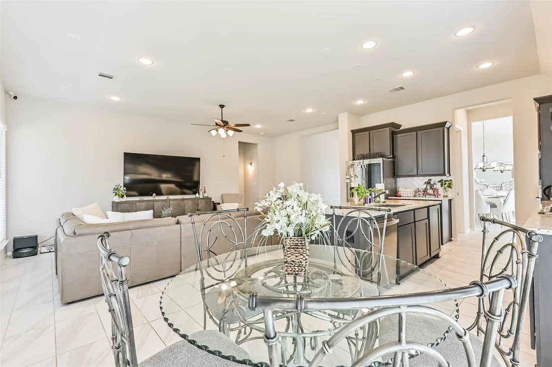 Photo of 5138 Walnut Grove Lane