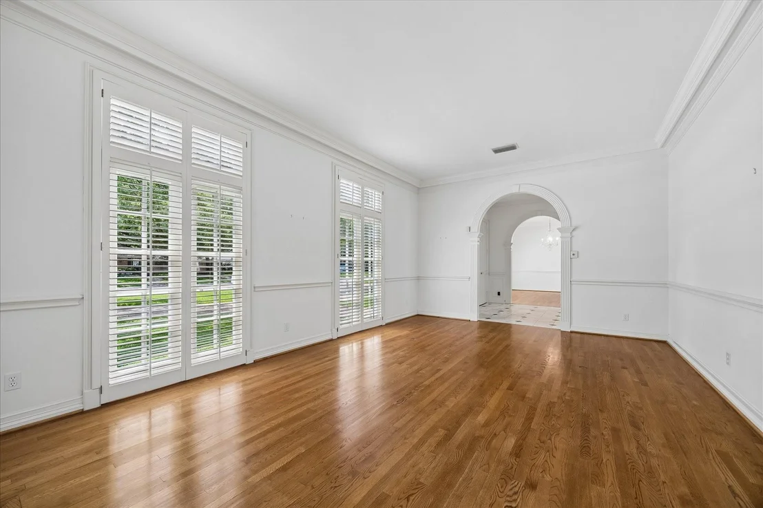 Photo of 5970 Riverview Way