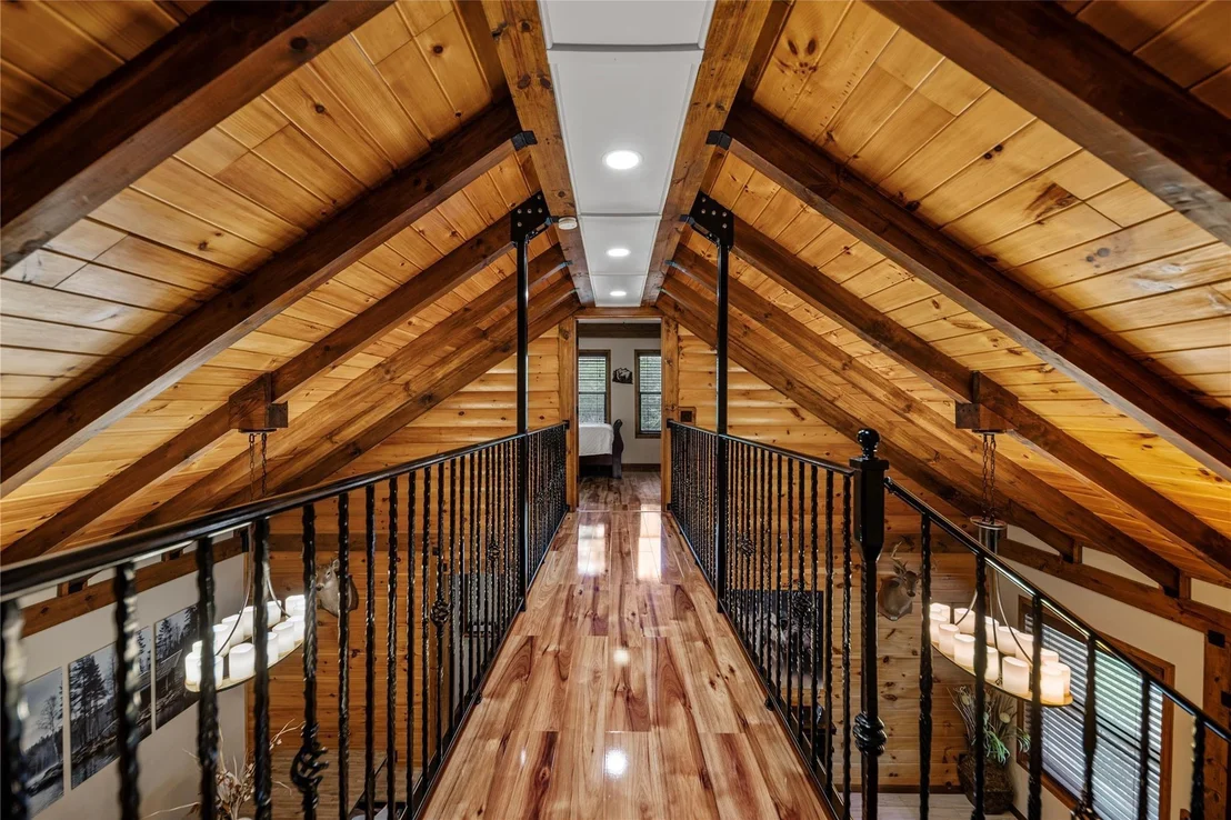 Photo of 358 Bridgeview Drive