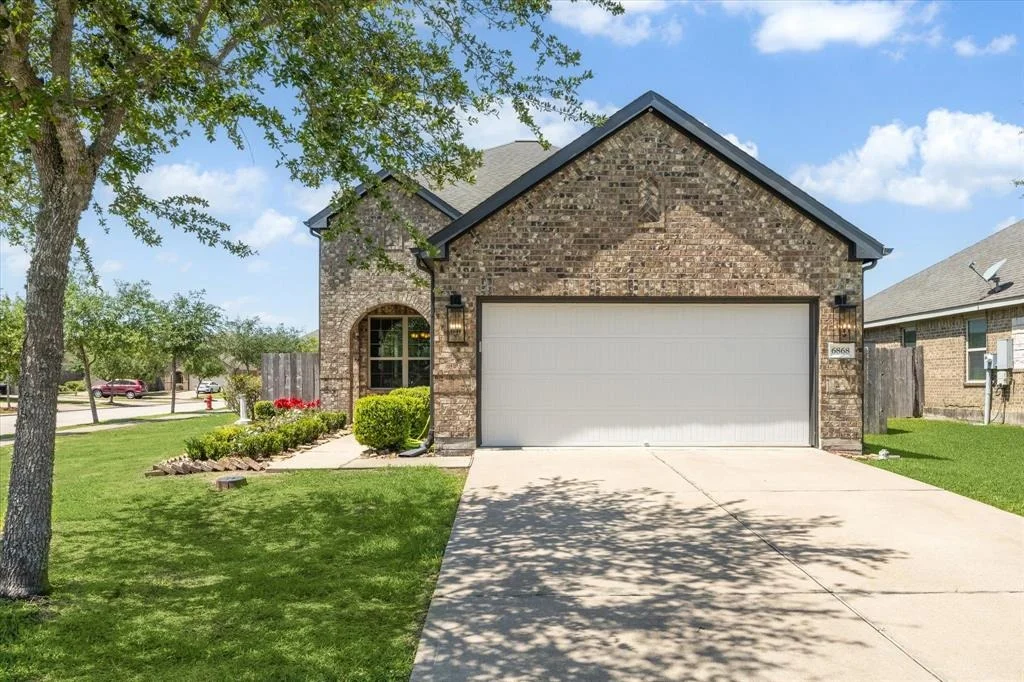 Photo of 6868 Juniper Arbor Lane
