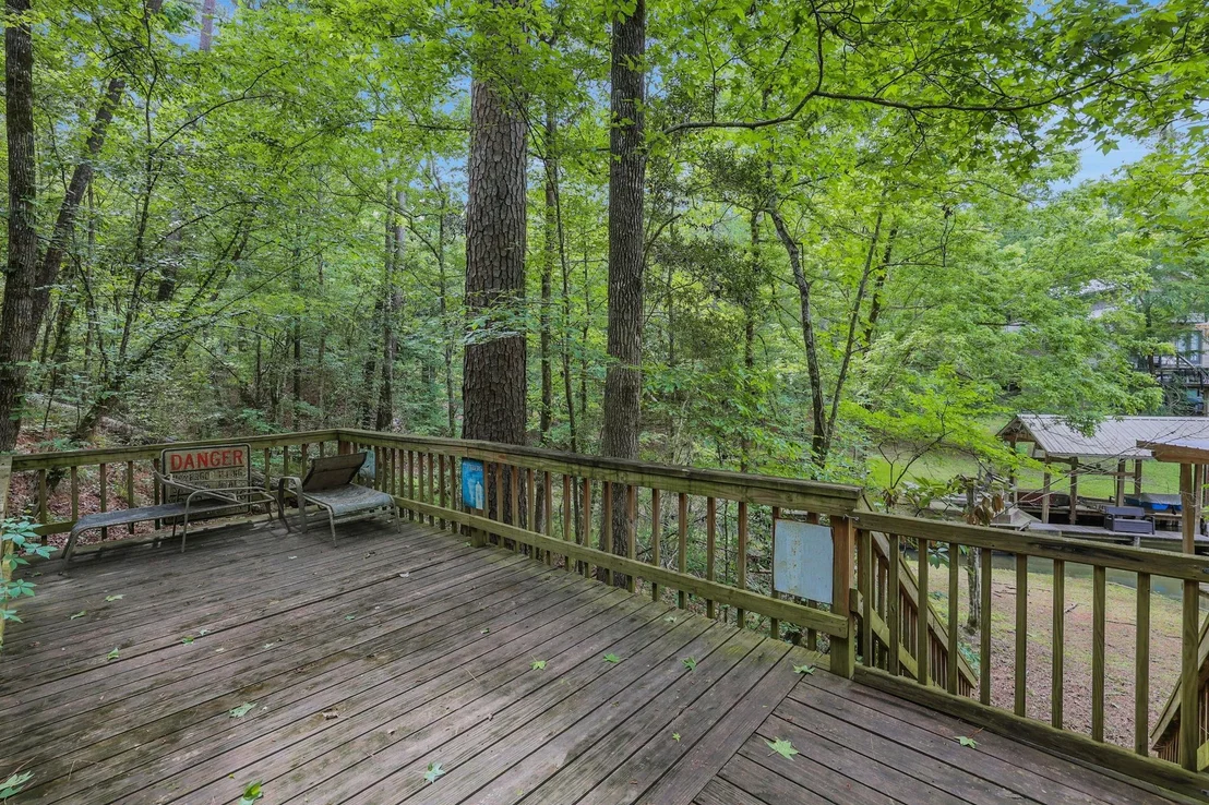 Photo of 701 Lakeview Estates Drive