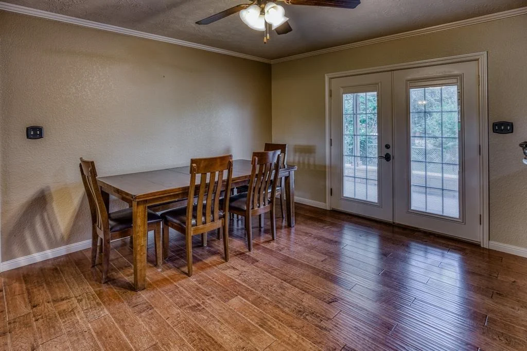 Photo of 1302 Woodson Lane
