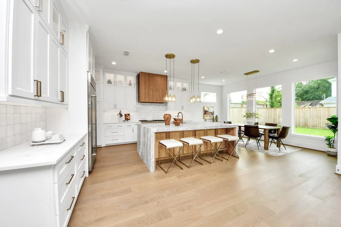 Photo of 1721 Chantilly Lane