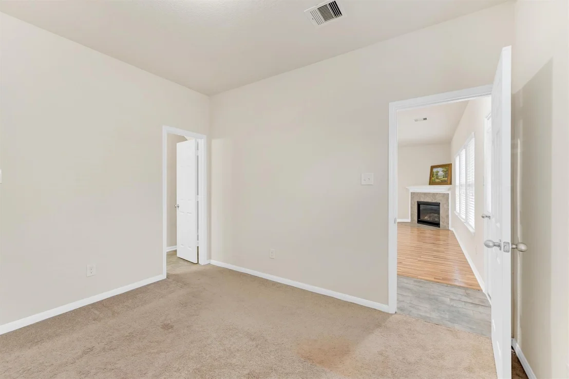 Photo of 10615 Chestnut Pathway