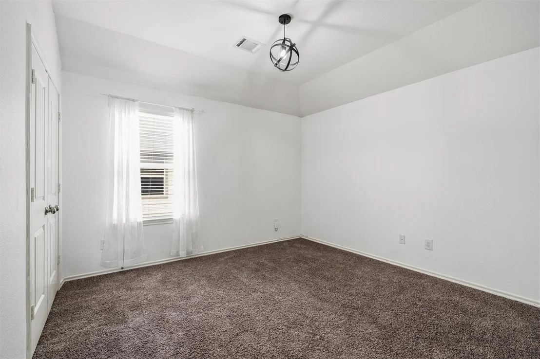 Photo of 3611 Sumner Lodge Drive