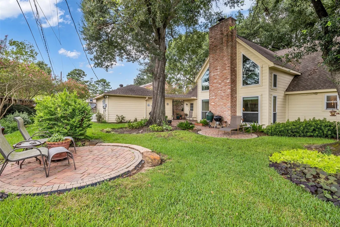 Photo of 18019 Shadow Valley Drive