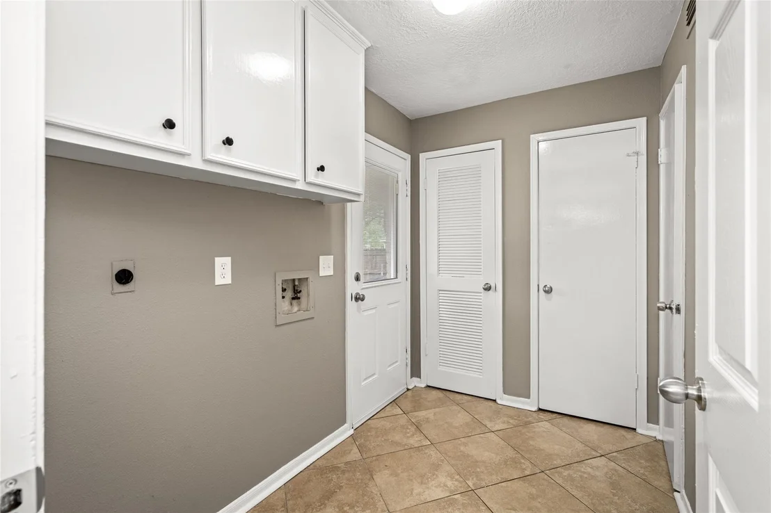 Photo of 24915 Butterwick Drive