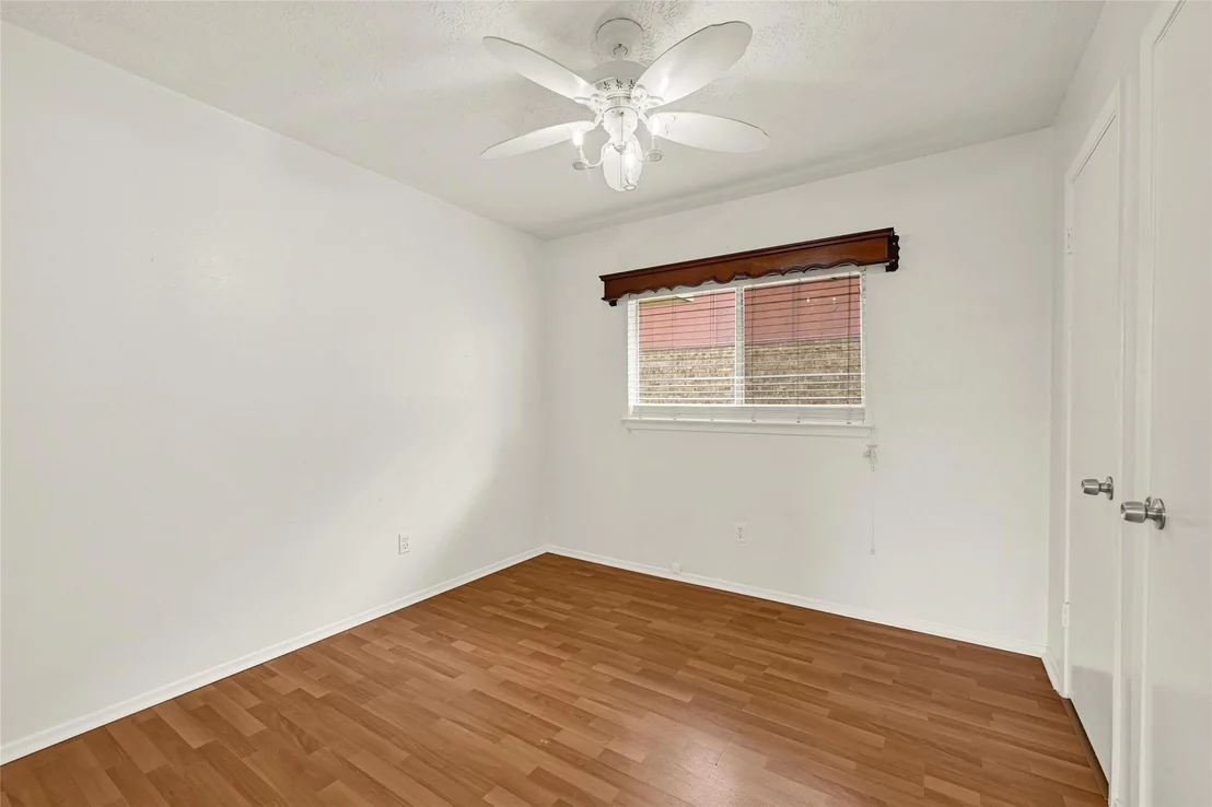 Photo of 20011 Lions Gate Drive