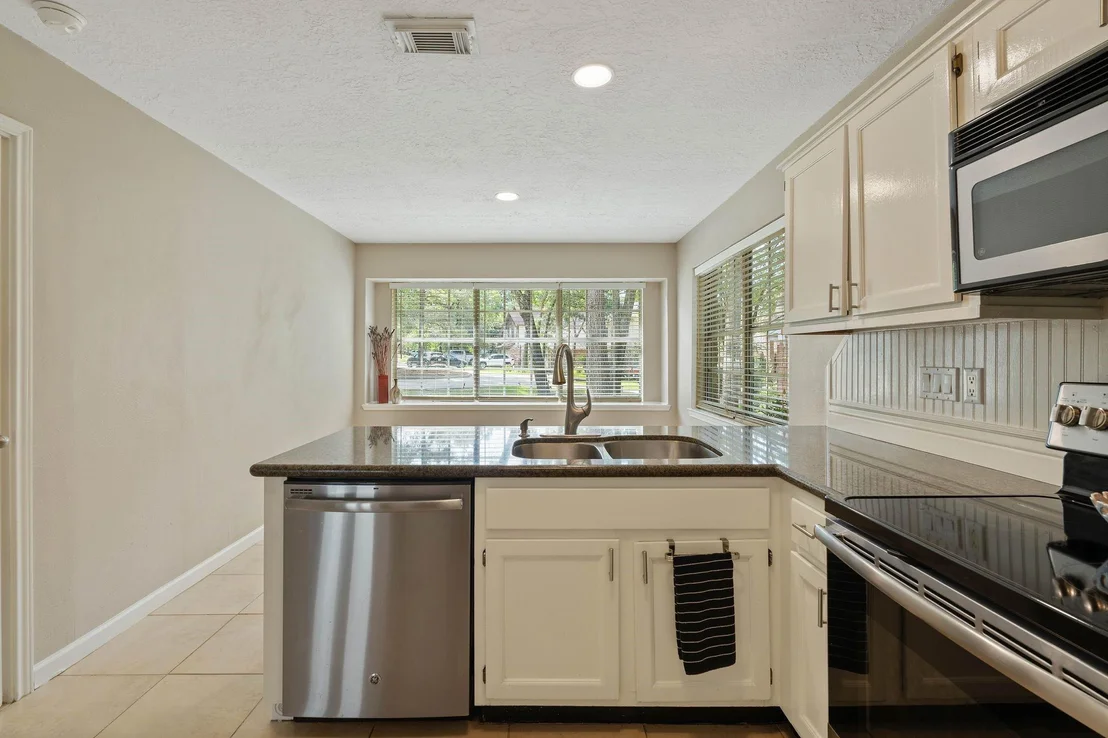 Photo of 26 Diamond Oak Court