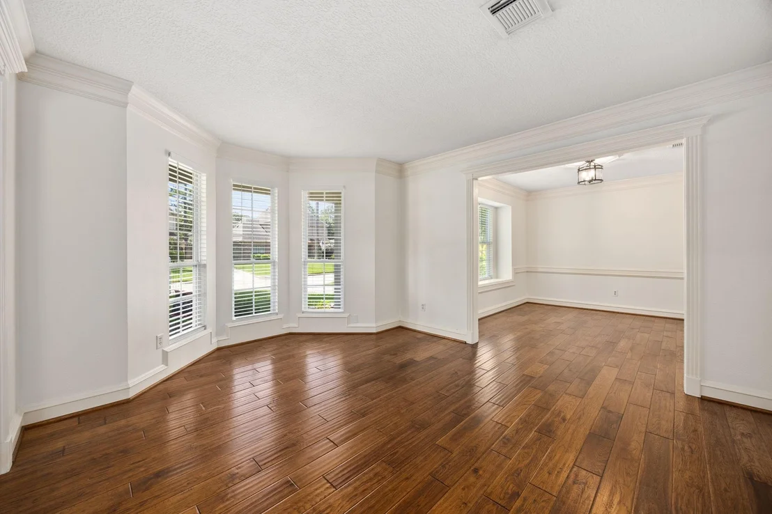 Photo of 12106 Oakcroft Drive