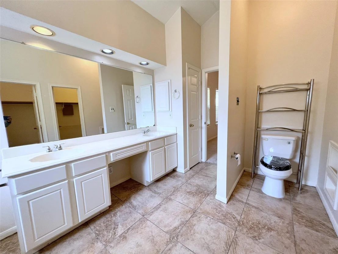 Photo of 4723 Silverlake Drive
