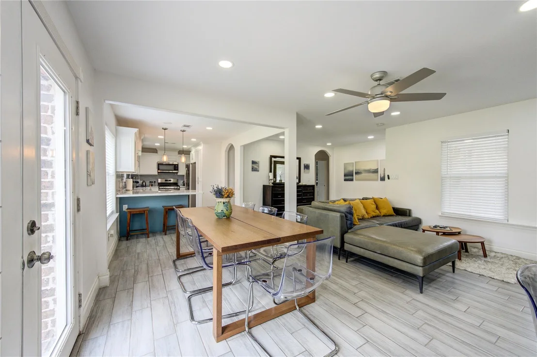 Photo of 7602 Hammerly Boulevard