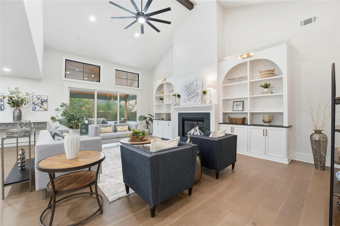 Photo of 4907 Pine Garden Drive E
