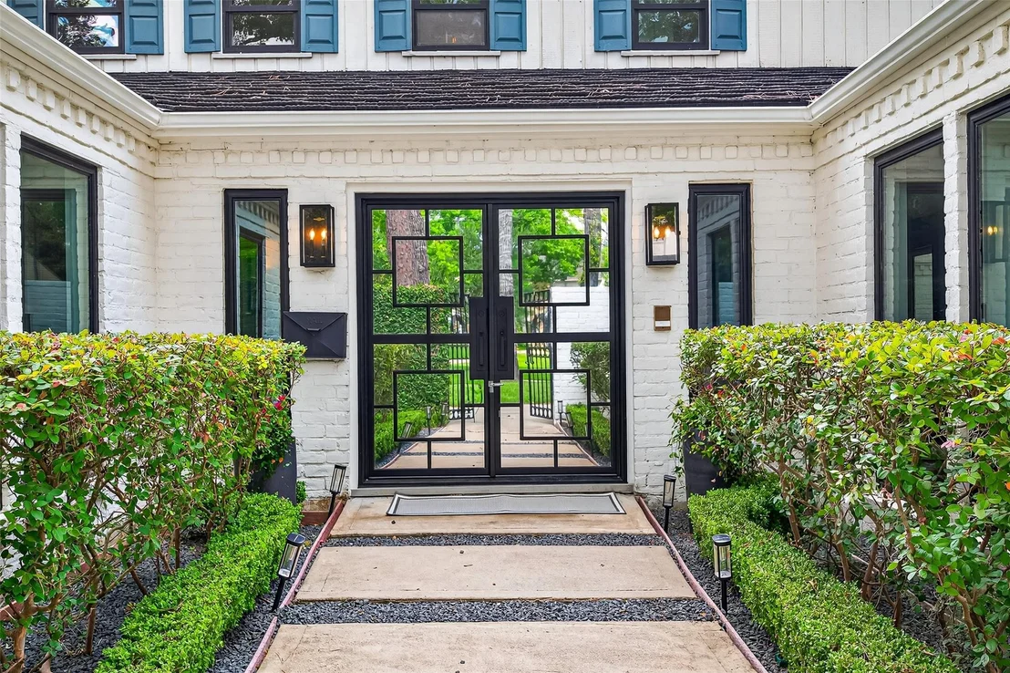 Photo of 415 Ramblewood Road