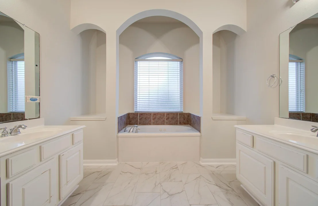 Photo of 2603 Westerlake Drive