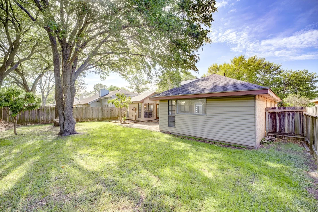 Photo of 16134 Beechnut Street
