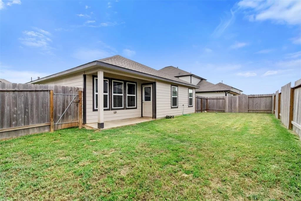 Photo of 2906 Silverhorn Lane