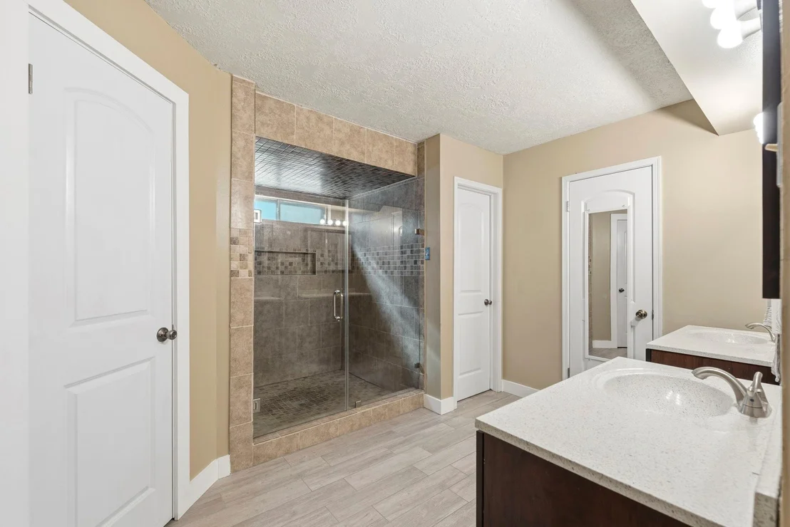 Photo of 17603 Loring Lane