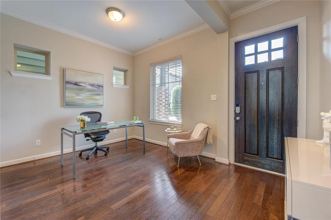 Photo of 8812 Narrow Leaf Street