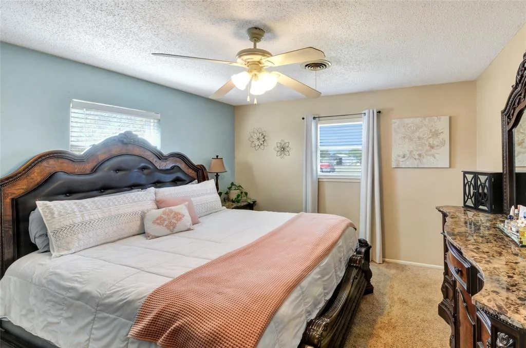 Photo of 807 Ridgelea Drive