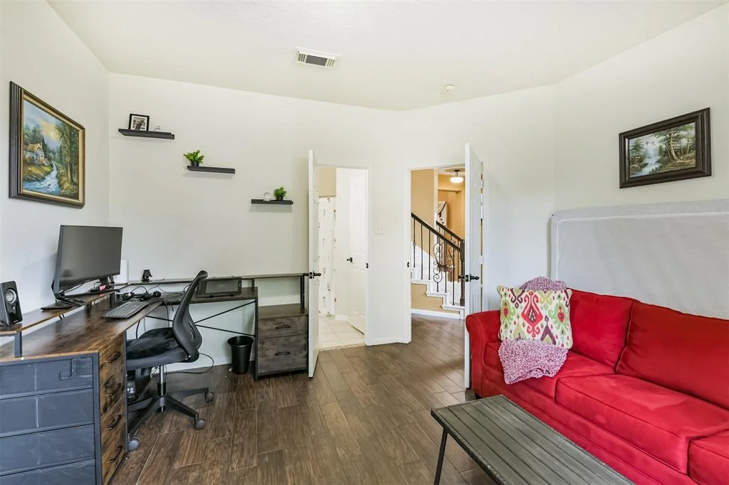 Photo of 9127 Memorial Valley Drive
