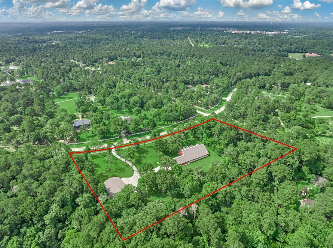 Photo of 11062 N Hidden Oaks