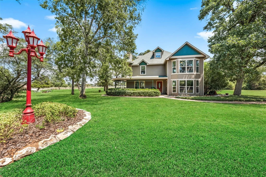 Photo of 25948 Nelson Road