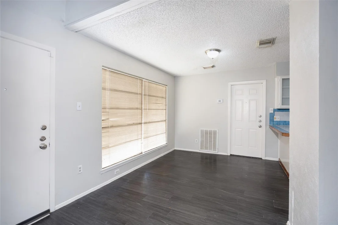 Photo of 23311 Calico Corners Lane